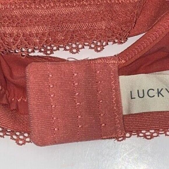 Lucky Brand Women's Pink Wireless Lace Trim Plunge Bra Size 38C - Picture 9 of 11
